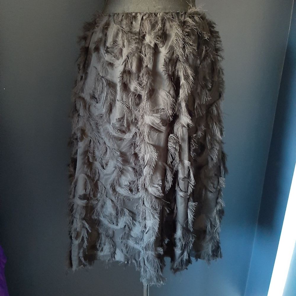 Chelsea black textured skirt size large
